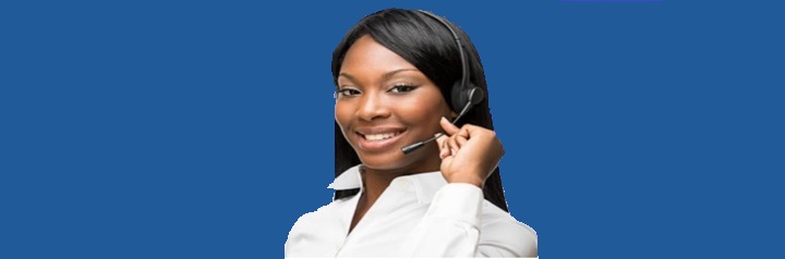 Afroamerican customer service woman